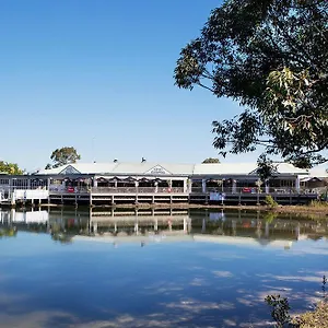 *** Hotel Nightcap At Waterfront Australia