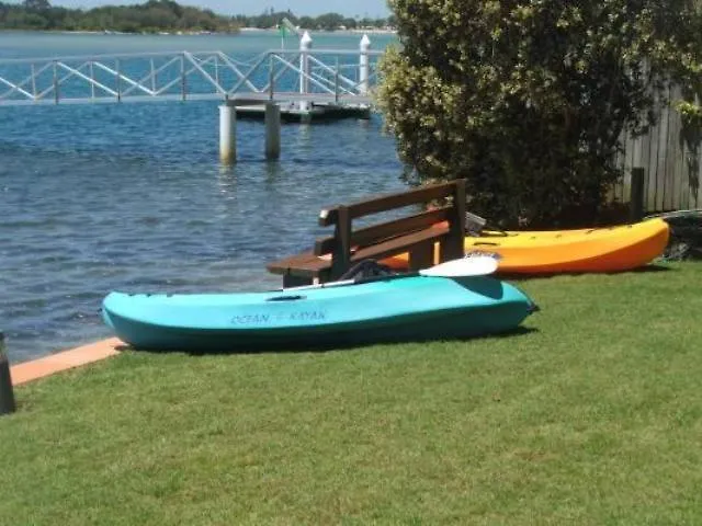 On The River Apartments Maroochydore Aparthotel