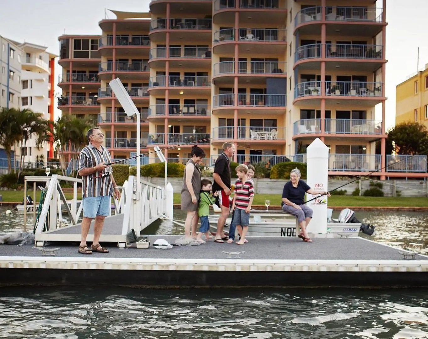 **** Aparthotel On The River Apartments Maroochydore Australia